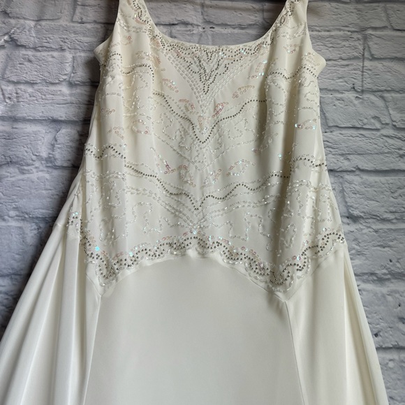 ALEX Evenings Ivory Beaded Sequin Accent Dress - Picture 4 of 13